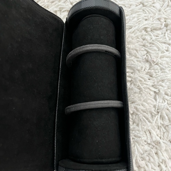 Damier Graphite 3 Watch Travel Case - Picture 11 of 14